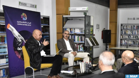 L’écrivain Mohamed Rafik présente son roman “Sirat Al Obour Alakhir”
