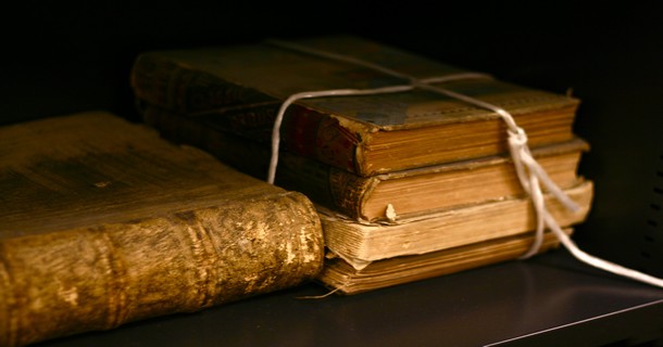 1462906109_old_books_by_bionicteaching