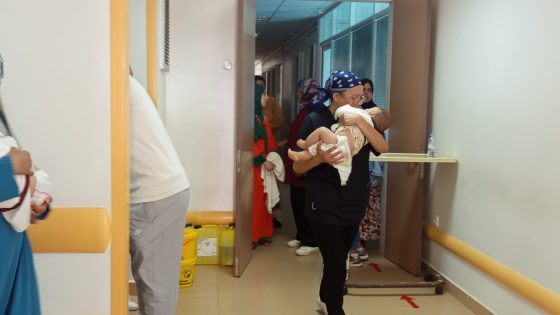 مبادرة بطانة تبهر ساكنة سلا: إعذار جماعي وطفل أجنبي يخطف القلوب!